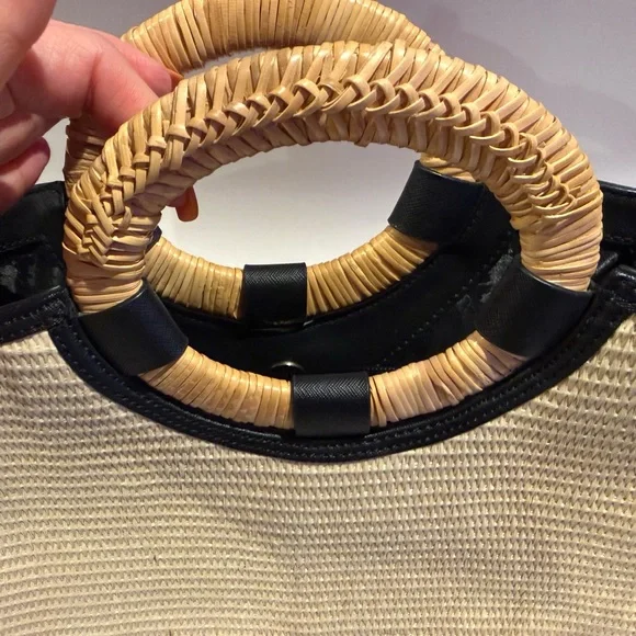 Karl Lagerfeld Paris Tess Satchel - Picture 7 of 14